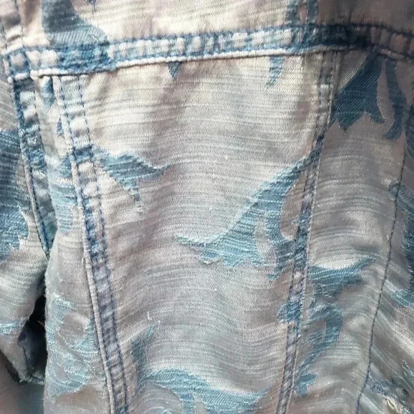 Draper's and Damon's Blue Jacket - Picture 3 of 5